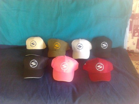 hímzett baseball sapkák